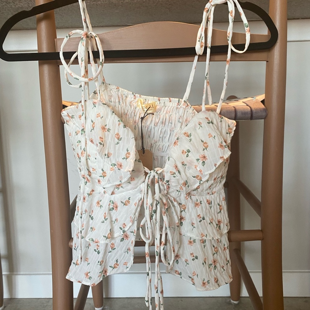 Beautiful Handmade Floral White Sleeveless Top